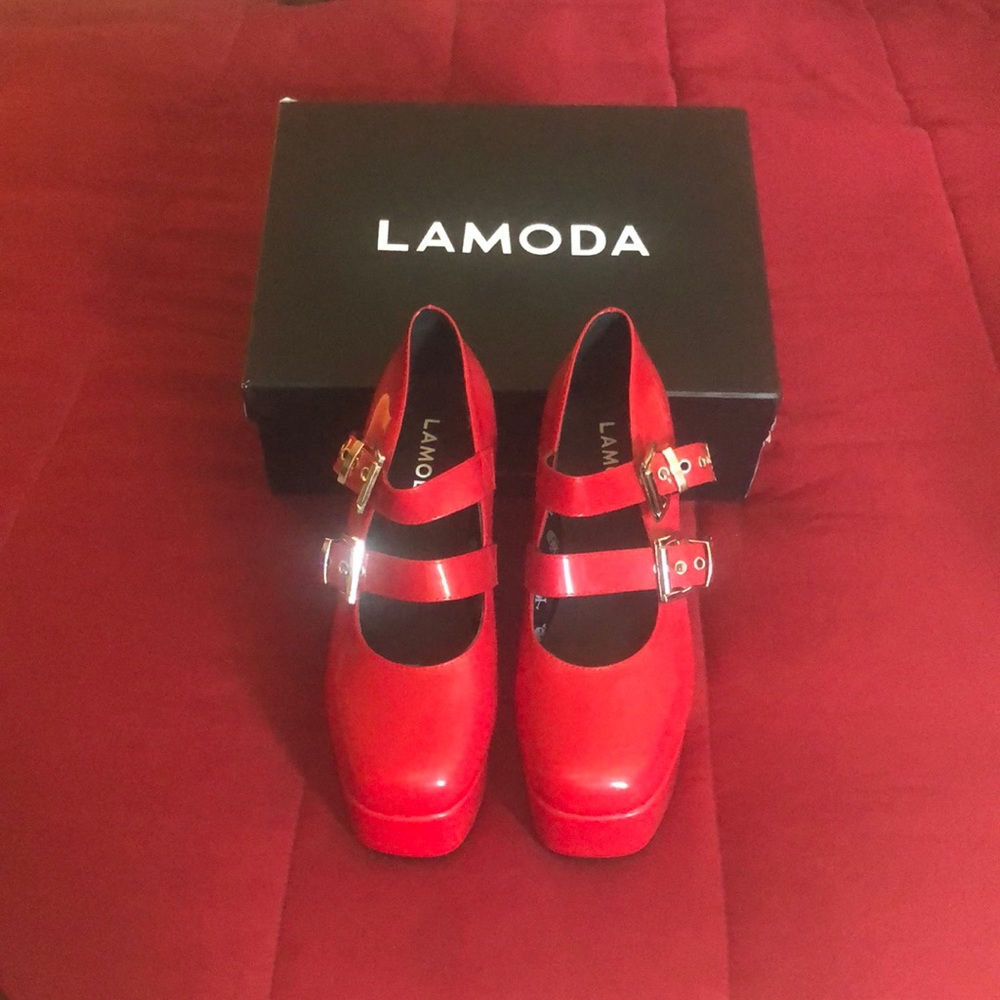 Red Platforms, Size 8, fit like size 7,Euro cut, New w/box & shoe bags.